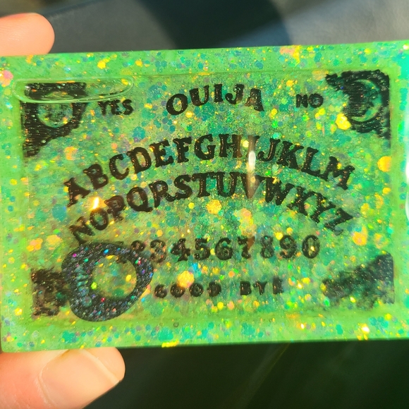 Custom Ouija Board Shaker/Keychain - Picture 3 of 4